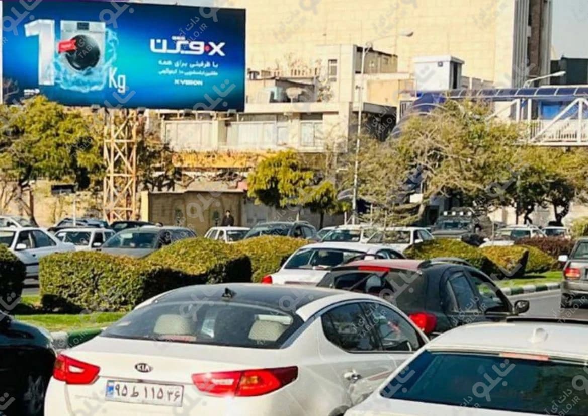 بیلبورد ملک آباد