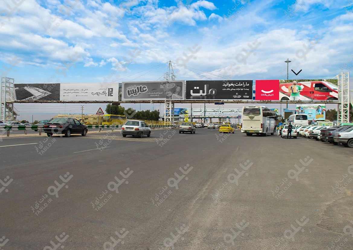 بیلبورد عوارضی اتوبان تهران - قم