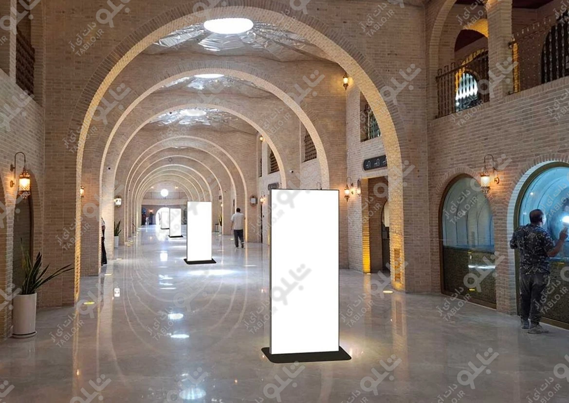لایت باکس عمودی پارکینگ بازار طلای خورشید